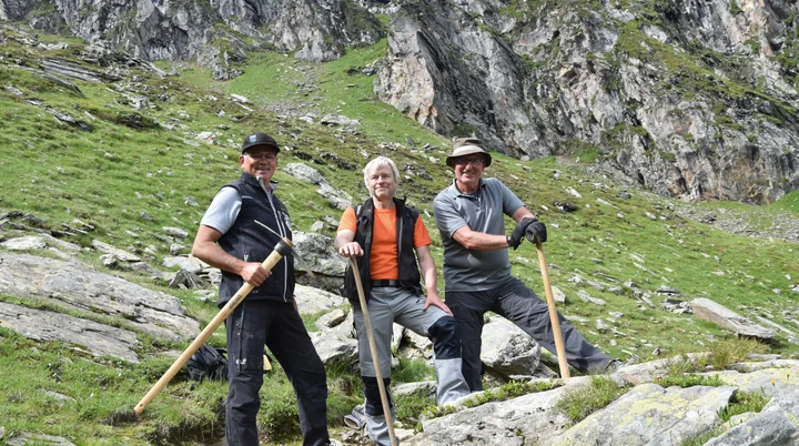 Arbeiten an der Karl-von-Edel-Hütte 2021 | © DAV Würzburg Arbeiten an der Karl-von-Edel-Hütte 2021 | © DAV Würzburg